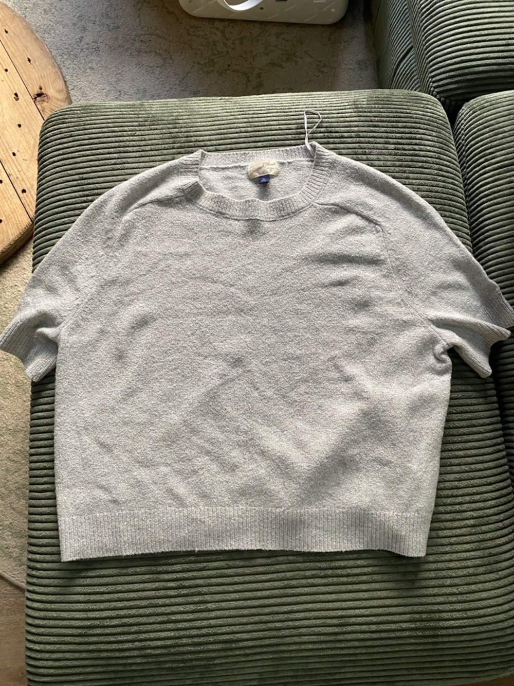Universal Thread Light Gray Short Sleeve Crewneck Comfy Tee
